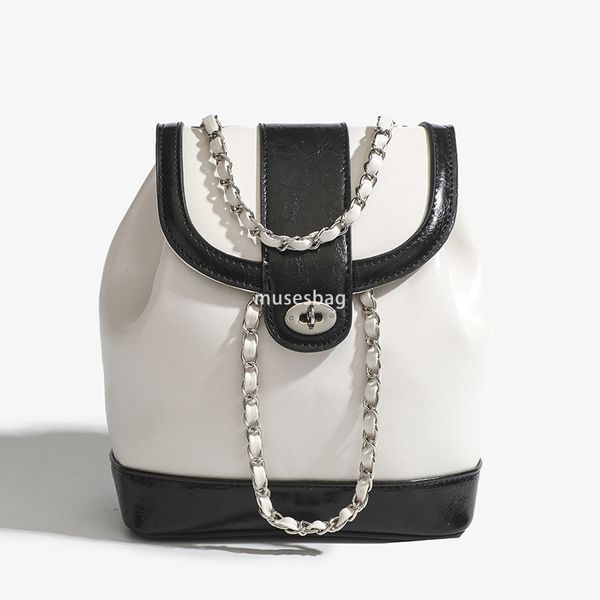 Fashionable Women's Fashionable Classic Retro Simple Double Shoulder Chain Bag with Contrast Color and High Quality Korean Edition Instagram Style Small Backpack, White
Fashionable Women's Fashionable Classic Retro Simple Double Shoulder Chain Bag with Contrast Color and High Quality Korean Edition Instagram Style Small Backpack, White