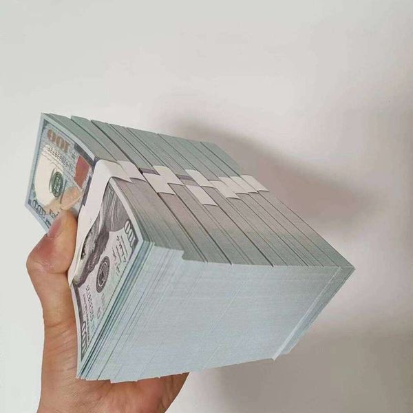 New simulation version of dollar props 100 high configuration version identical dollars US dollars High quality party games holiday gifts
New simulation version of dollar props 100 high configuration version identical dollars US dollars High quality party games holiday gifts
