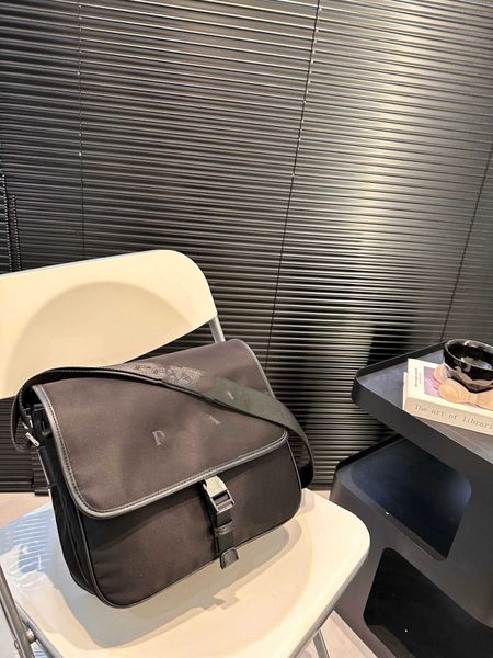 PRD2024crossbody bag single shoulder bag unisex matching version friendly nylon fabric horizontal panel genuine leather handbags travel bag, Black
PRD2024crossbody bag single shoulder bag unisex matching version friendly nylon fabric horizontal panel genuine leather handbags travel bag, Black