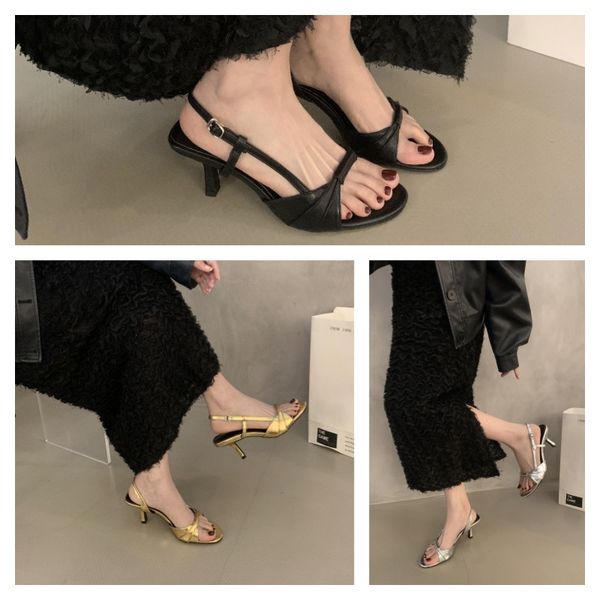 Summer elegant ladies leather high-heeled sandals one-line sandals Niche design High-grade Temperament silver, Gold
Summer elegant ladies leather high-heeled sandals one-line sandals Niche design High-grade Temperament silver, Gold