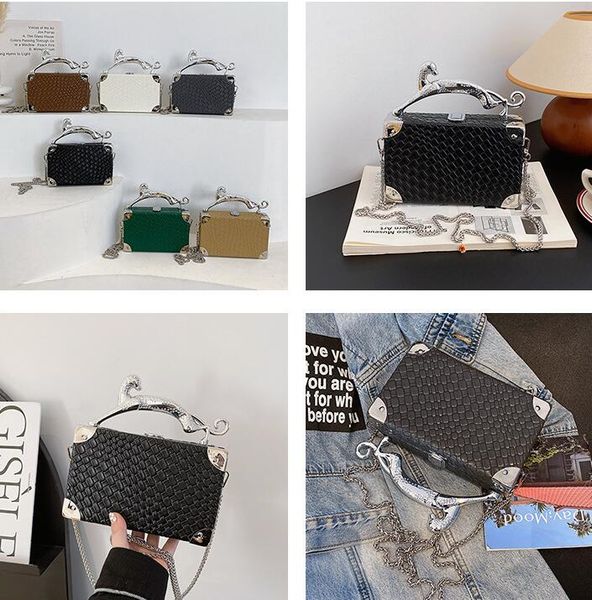 wholesale women bags 6 colors niche design woven hard box chain bag street personality metal buckle women handbag metal edge fashion handbags 733#, Black
wholesale women bags 6 colors niche design woven hard box chain bag street personality metal buckle women handbag metal edge fashion handbags 733#, Black