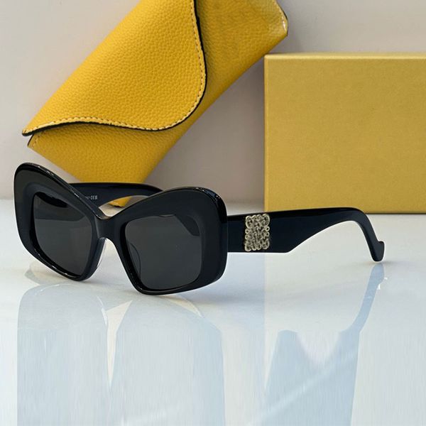 Luxury Mens designer Eagle Wings Sunglasses Crafted LW40128 Womens Acetate Fiber Sunglasses UV400 Protective Glass Legs with Gold Decorated Logo top quality
Luxury Mens designer Eagle Wings Sunglasses Crafted LW40128 Womens Acetate Fiber Sunglasses UV400 Protective Glass Legs with Gold Decorated Logo top quality