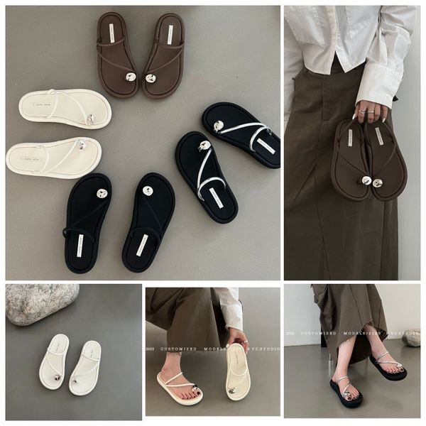 10A designer sandals for women slides sliders claquette black white ladies beach sandal leather slippers patent mens slipper womens Thick bottomed shoes, Red
10A designer sandals for women slides sliders claquette black white ladies beach sandal leather slippers patent mens slipper womens Thick bottomed shoes, Red