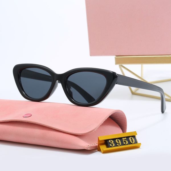 High Beauty Sunglasses Advanced Women's Retro Large Frame Sun glasses Tourism Street Photo Outdoor Sun Protection and UV Protection Glasses
High Beauty Sunglasses Advanced Women's Retro Large Frame Sun glasses Tourism Street Photo Outdoor Sun Protection and UV Protection Glasses