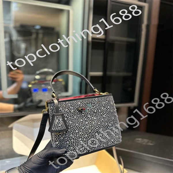 2024 designer studded diamond Hot selling womens tote brand bag trendy commuting large capacity white leather bags for women handbag, Red
2024 designer studded diamond Hot selling womens tote brand bag trendy commuting large capacity white leather bags for women handbag, Red