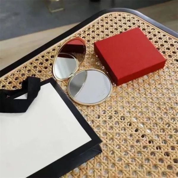 Designer Compact Folding Women Fashion Gold Portable Makeup Mirror Smooth DoubleSided Cosmetic Mirrors For Outdoor Travel
