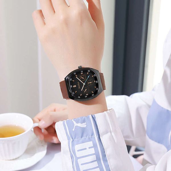 Designer watchesLive streaming internet celebrity college style for women, student party silicone high appearance women's watch, Green
Designer watchesLive streaming internet celebrity college style for women, student party silicone high appearance women's watch, Green