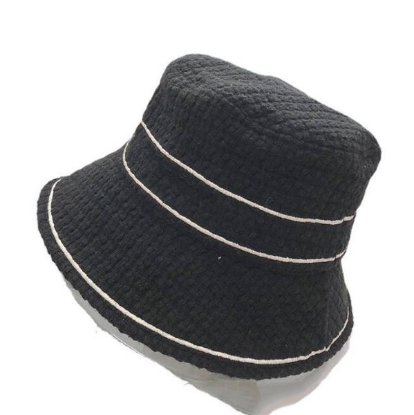 Winte Fashion Hats Letter Black beanie Beanie Bucket Patchwork bonnet s Autumn White Fisherman Men Women winter Hat Buckets Caquette Fiherman on
Winte Fashion Hats Letter Black beanie Beanie Bucket Patchwork bonnet s Autumn White Fisherman Men Women winter Hat Buckets Caquette Fiherman on