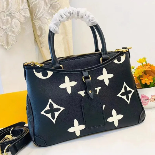 Designer Bag Luxury High Quality Handbag Fashion Women's Bag Designer Leather Crossbody Bag Women's Clutch Purse tote bag, Cream
Designer Bag Luxury High Quality Handbag Fashion Women's Bag Designer Leather Crossbody Bag Women's Clutch Purse tote bag, Cream
