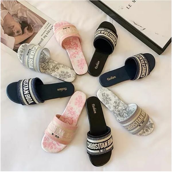 Designer slippers Women beach Slide Sandals Designer Shoes Luxury Slide Summer Fashion Wide Flat Slippers Thick Sandals Flip Flop, #2
Designer slippers Women beach Slide Sandals Designer Shoes Luxury Slide Summer Fashion Wide Flat Slippers Thick Sandals Flip Flop, #2
