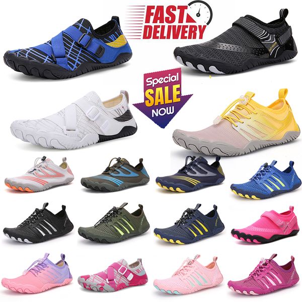 2024 Fashion Designer Shoes Free shipping Black blue pink Men's Women's Buckles Wear resistant sports casual shoes Outdoor breathable lightweight 35-47, Clear
2024 Fashion Designer Shoes Free shipping Black blue pink Men's Women's Buckles Wear resistant sports casual shoes Outdoor breathable lightweight 35-47, Clear