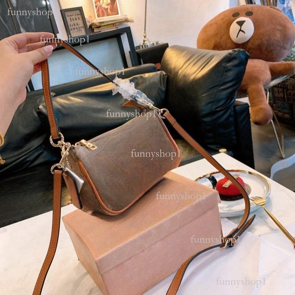 Designer Bag Handbag Shoulder Bag New Brand Name Bag Luxury Bag Tote bag suitable for travel 10A high quality, Blue
Designer Bag Handbag Shoulder Bag New Brand Name Bag Luxury Bag Tote bag suitable for travel 10A high quality, Blue