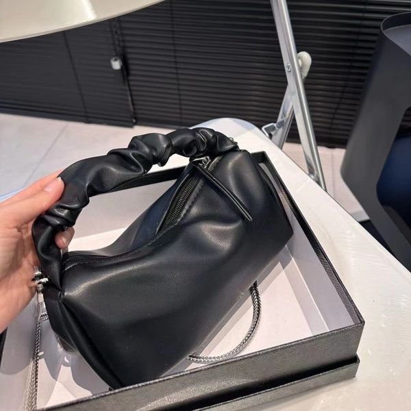 Fashion tote Cloud Leather Tote 2024 Popular women's bag Large capacity shopping bag leather, Deep blue
Fashion tote Cloud Leather Tote 2024 Popular women's bag Large capacity shopping bag leather, Deep blue