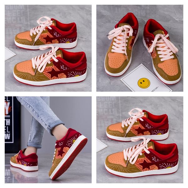 Women Men Designer Running Shoes Low Pink Lobster White Black Grey Fog University Blue Red Green Sand Orange Gold Runners Loafers Mens Platform Sneakers
Women Men Designer Running Shoes Low Pink Lobster White Black Grey Fog University Blue Red Green Sand Orange Gold Runners Loafers Mens Platform Sneakers