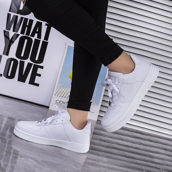 New casual shoes mesh summer shoes Korean version unisex small white shoes breathable sports, Red
New casual shoes mesh summer shoes Korean version unisex small white shoes breathable sports, Red
