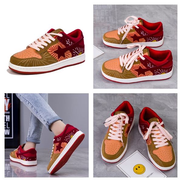 2024 triple s sneakers for men women designer shoes luxury Black White Beige Teal Blue Bred Red Pink mens trainers clear sole Tennis
2024 triple s sneakers for men women designer shoes luxury Black White Beige Teal Blue Bred Red Pink mens trainers clear sole Tennis