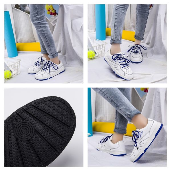 2024 Loafers Christmas Snowman Elk Graphic Print Lace-up Round T Women's Vulcanize Canvas Women Flat Shoes Zapatos, Blue
2024 Loafers Christmas Snowman Elk Graphic Print Lace-up Round T Women's Vulcanize Canvas Women Flat Shoes Zapatos, Blue