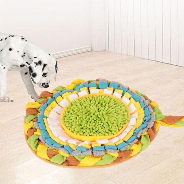 

pet sniffing mat, dog puzzle decompression training blanket, feeding mat, relieving stuffiness, preventing choking, and slow food mat