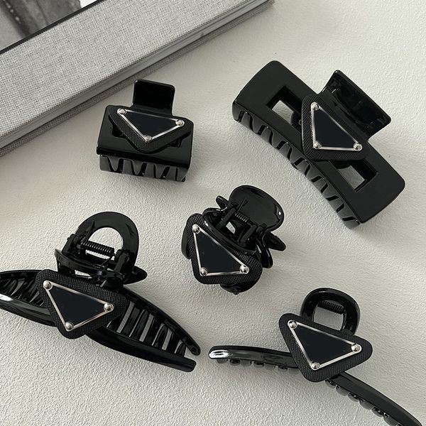High Quality Black Barrettes Hair Clips Designer Brand Metal Hair Clip Letters Hairpin Women Gift Hair Jewelry Hair Accessories
High Quality Black Barrettes Hair Clips Designer Brand Metal Hair Clip Letters Hairpin Women Gift Hair Jewelry Hair Accessories