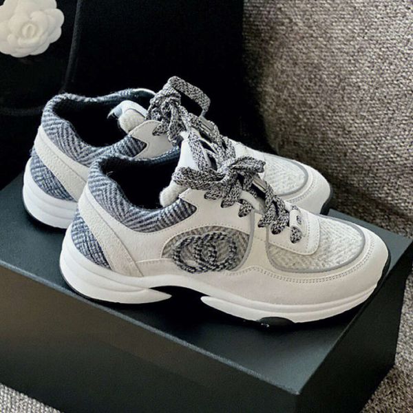 Xiaoxiang Sports Shoes Running Shoes 2023 New Fabric Splicing Thick Sole Increase Versatile Casual Dad Shoes for Women, Grey
Xiaoxiang Sports Shoes Running Shoes 2023 New Fabric Splicing Thick Sole Increase Versatile Casual Dad Shoes for Women, Grey