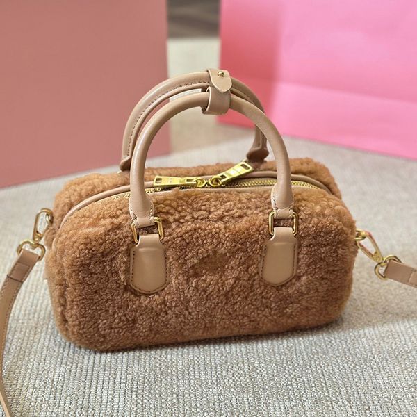 Designer Brand Lamb Wool Handbag Soft, Comfortable, Simple, Limited Quantity Discount Offer, Gold
Designer Brand Lamb Wool Handbag Soft, Comfortable, Simple, Limited Quantity Discount Offer, Gold