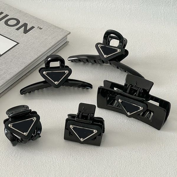 High Quality Black Barrettes Hair Clips Designer Brand Classic Luxury Letters Hairpin Women Gift Hair Jewelry Hair Accessories
High Quality Black Barrettes Hair Clips Designer Brand Classic Luxury Letters Hairpin Women Gift Hair Jewelry Hair Accessories