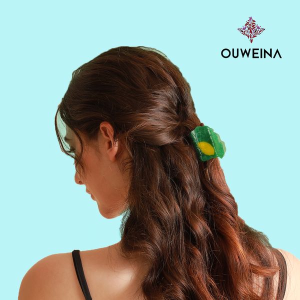 Autumn new green acetate handmade splicing scrunchie original coiffure back of the head shark clip
Autumn new green acetate handmade splicing scrunchie original coiffure back of the head shark clip