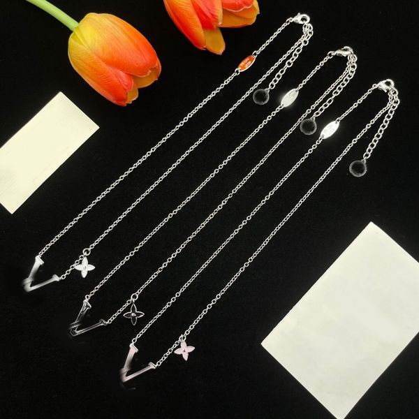 Enamel Pendant Necklace Classic Brand Designer Flower Letters Charm Chain Necklace Woman Silver Plated Stainless Steel Choker Fashion Wedding Jewelry Gift
Enamel Pendant Necklace Classic Brand Designer Flower Letters Charm Chain Necklace Woman Silver Plated Stainless Steel Choker Fashion Wedding Jewelry Gift