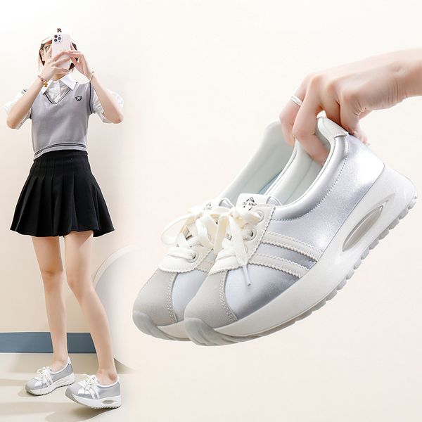 Ins Korean version of the old dad shoes female 2024 autumn new breathable female students sports shoes heightening casual shoes, Beige black
Ins Korean version of the old dad shoes female 2024 autumn new breathable female students sports shoes heightening casual shoes, Beige black