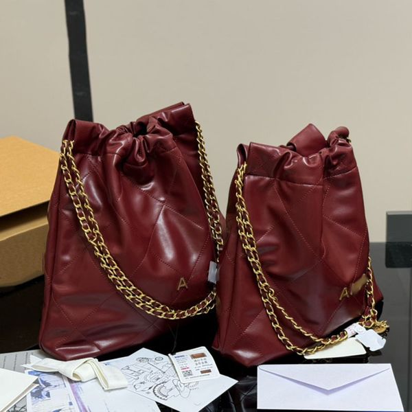 22 Trash Bag Designer Ladies 37/42cm Leather Diamond Checkered Gold Hardware Metal Buckle Luxury Tote Bag Coin Matiras Chain Purse Classic Burgundy
22 Trash Bag Designer Ladies 37/42cm Leather Diamond Checkered Gold Hardware Metal Buckle Luxury Tote Bag Coin Matiras Chain Purse Classic Burgundy