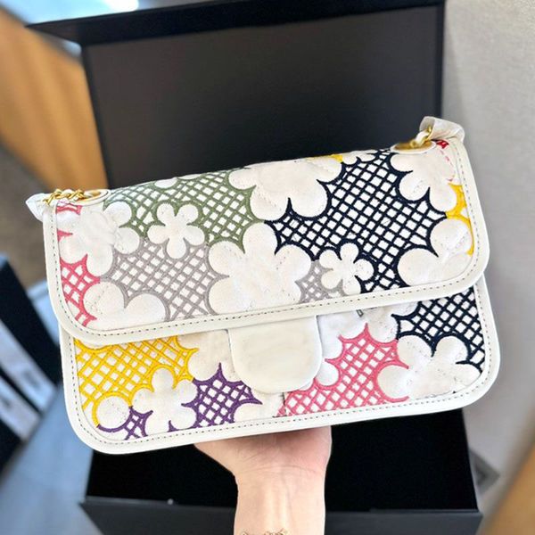 Designers bags Women luxurys Embossed flower Embroidery Shoulder bag Vintage bag Chain bag Messenger Clutch Flap crossbody Wallet lady clutch Fortune bag 25m, Multi-color
Designers bags Women luxurys Embossed flower Embroidery Shoulder bag Vintage bag Chain bag Messenger Clutch Flap crossbody Wallet lady clutch Fortune bag 25m, Multi-color