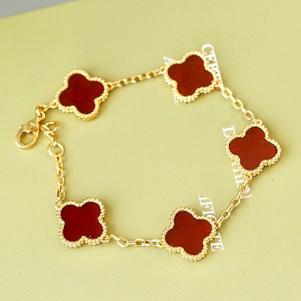 Women Designer Four Leaf Clover Bracelet Designer for Women Trendy Fashion Elegant String of Beads Party Jewelry Gift Wholesale Good
Women Designer Four Leaf Clover Bracelet Designer for Women Trendy Fashion Elegant String of Beads Party Jewelry Gift Wholesale Good