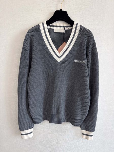 Fashion Women's Sweaters Designer Fashionable V-Neck Sweaters Pullover Knitted Cardigan Stylish Cozy 29502, Grey
Fashion Women's Sweaters Designer Fashionable V-Neck Sweaters Pullover Knitted Cardigan Stylish Cozy 29502, Grey