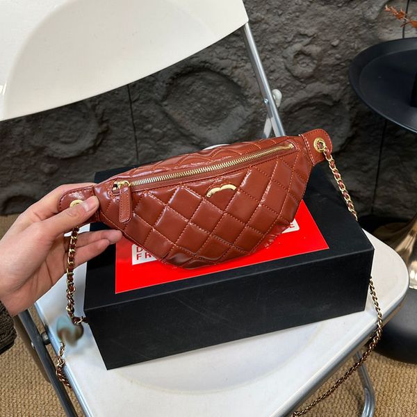 Designer Womenfanny Pack Oil Wax Leather Diamond Check Enamel Buckle Luxury Handbag Leather Chest Bag Adjustable Matelasse Chain Crossbody Bags Makeup Wallet 23cm, Black
Designer Womenfanny Pack Oil Wax Leather Diamond Check Enamel Buckle Luxury Handbag Leather Chest Bag Adjustable Matelasse Chain Crossbody Bags Makeup Wallet 23cm, Black
