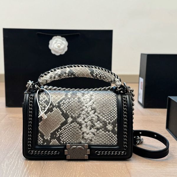 Boy Braided Handle Luxury Handbag 25cm Stylish Womens Shoulder Bag Leather Diamond Gold Hardware Metal Buckle Matelasse Chain Crossbody Bags Ripple Border Purse, Black
Boy Braided Handle Luxury Handbag 25cm Stylish Womens Shoulder Bag Leather Diamond Gold Hardware Metal Buckle Matelasse Chain Crossbody Bags Ripple Border Purse, Black