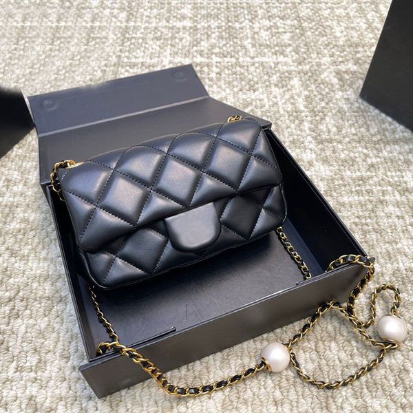 Designers bags Women luxurys Shoulder bag Pearl Chain Bag Clutch Flap Crossbody Wallet lady clutch Handbags Messenger Handle Fortune bag 19m, Black
Designers bags Women luxurys Shoulder bag Pearl Chain Bag Clutch Flap Crossbody Wallet lady clutch Handbags Messenger Handle Fortune bag 19m, Black
