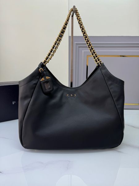 10A Top Tier Quality Designer bag handbag Designer Triangle Shoulder Bag Chain Bag Women's Vagrant bag Classic Fashion Bag Large Capacity Bags Unisex Bag, Black
10A Top Tier Quality Designer bag handbag Designer Triangle Shoulder Bag Chain Bag Women's Vagrant bag Classic Fashion Bag Large Capacity Bags Unisex Bag, Black