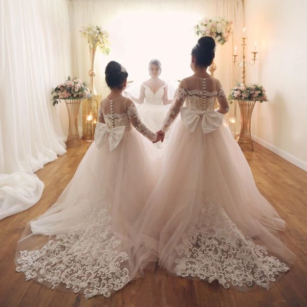 BABYONLINE Long Sleeve White Ivory Flower Girl Dresses for Wedding Guest Child Kids Bridesmaid Lace Floral Tulle Skirt Ball Gown, Champagne
BABYONLINE Long Sleeve White Ivory Flower Girl Dresses for Wedding Guest Child Kids Bridesmaid Lace Floral Tulle Skirt Ball Gown, Champagne