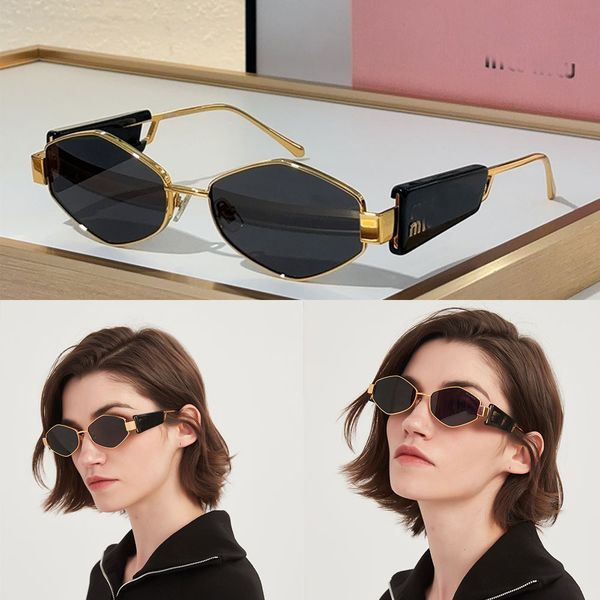 Designer Ladies Luxury Metal Frame Fashionable diamond shaped metal sunglasses Ladies Luxury Party Outdoor Sunglasses Classic Sexy Small Frame 5689
Designer Ladies Luxury Metal Frame Fashionable diamond shaped metal sunglasses Ladies Luxury Party Outdoor Sunglasses Classic Sexy Small Frame 5689