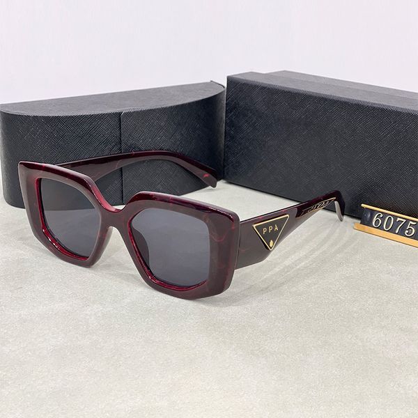 Designer Sunglass Simple Fashion Sunglasses Women Men Sun glass Cool Goggle Adumbral 5 Color Option Eyeglasses
Designer Sunglass Simple Fashion Sunglasses Women Men Sun glass Cool Goggle Adumbral 5 Color Option Eyeglasses