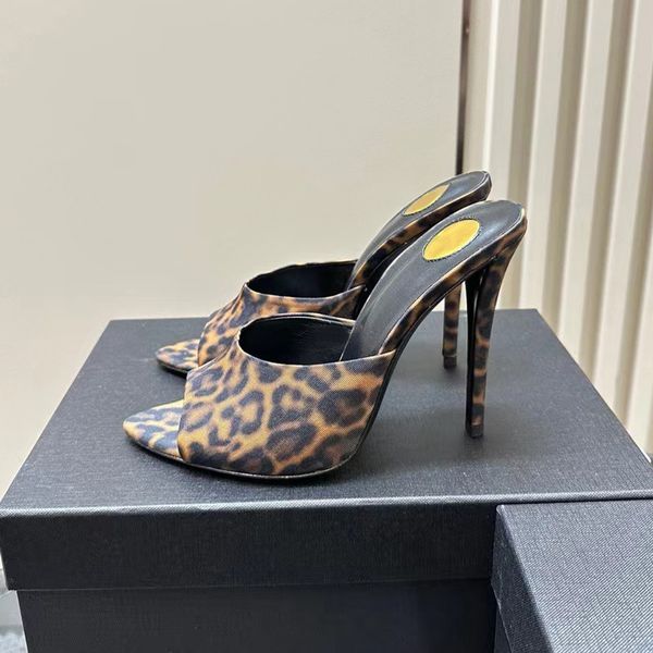 Leopard print high heels sexy and fashionable for women Leather sole Slingback Fashion party Stiletto Heel Scuffs Y2K Vintage Novelty Slippers Scuffs Slingback, Red
Leopard print high heels sexy and fashionable for women Leather sole Slingback Fashion party Stiletto Heel Scuffs Y2K Vintage Novelty Slippers Scuffs Slingback, Red