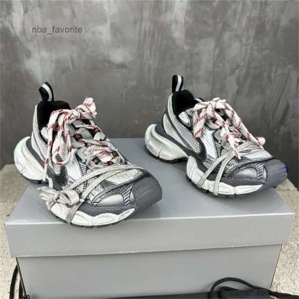 Track 3 LED Shoe Casual Triple Generation s Track 3xl Trendy Shoes Balencaga Sneaker Ninth New Couple Paris Old Colored Sole Sports Womens, Gray
Track 3 LED Shoe Casual Triple Generation s Track 3xl Trendy Shoes Balencaga Sneaker Ninth New Couple Paris Old Colored Sole Sports Womens, Gray