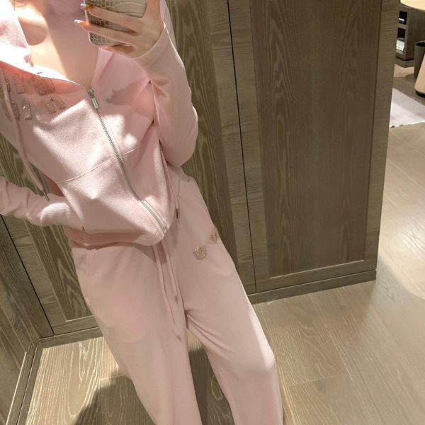 Fashion tracksuit Women Two Piece Pants Outfits miumiuss Letter rhinestone decoration logo Sports leisure hooded long sleeves Straight leg pants slim, Blue
Fashion tracksuit Women Two Piece Pants Outfits miumiuss Letter rhinestone decoration logo Sports leisure hooded long sleeves Straight leg pants slim, Blue