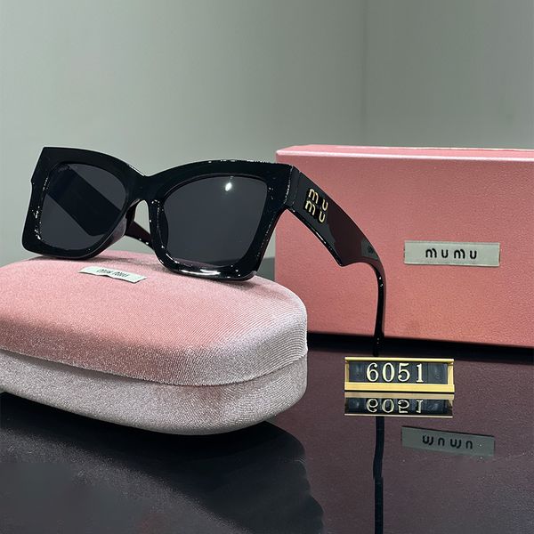 

Designer Shades Sunglass Fashion Sunglasses Design for Women Men Sun glass Adumbral 5 Colors Option Eyeglasses