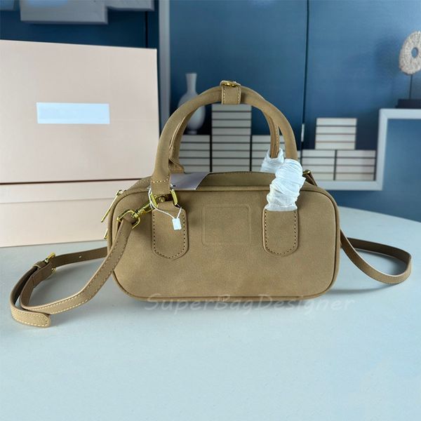 7A designer mini tote bag bowling suede bags vintage cross body handbag women lady fashionable luxury mirror quality purse 28CM, Red
7A designer mini tote bag bowling suede bags vintage cross body handbag women lady fashionable luxury mirror quality purse 28CM, Red