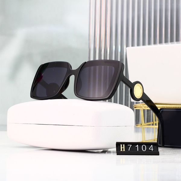 Retro Sunglasses Designer Sunglasses for Men Women Luxury Sunglass Polarized Eyeglasses Square Lenses Outdoor UV400 Sun Minimalist Style 7 Colors
Retro Sunglasses Designer Sunglasses for Men Women Luxury Sunglass Polarized Eyeglasses Square Lenses Outdoor UV400 Sun Minimalist Style 7 Colors