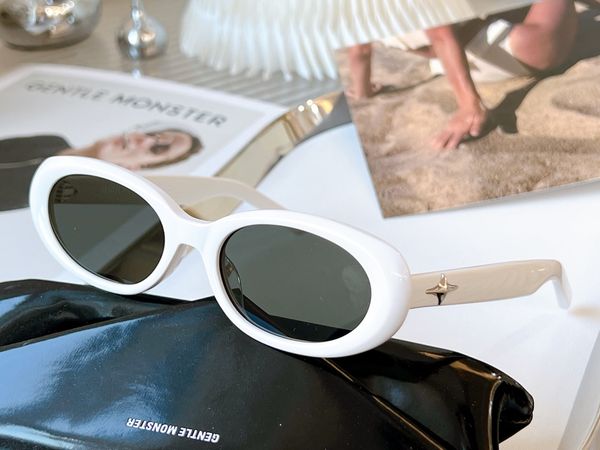 BANDONEON Designers sunglasses For men Womens GENTLE MONSTER Full Frame Sunglasses Outdoor Glasses Driving Sunnies Fashionable Eyewear Uv400 With Box top quality
BANDONEON Designers sunglasses For men Womens GENTLE MONSTER Full Frame Sunglasses Outdoor Glasses Driving Sunnies Fashionable Eyewear Uv400 With Box top quality