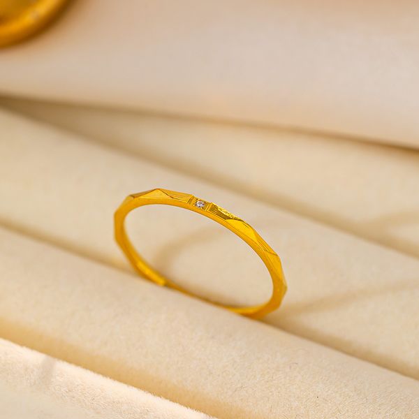 Ultra fine and exquisite single diamond split flower simple temperament basic model, fine CNC diamond plated 18K gold index finger ring, women's accessory
Ultra fine and exquisite single diamond split flower simple temperament basic model, fine CNC diamond plated 18K gold index finger ring, women's accessory