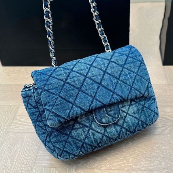 Designer Bag Denim Bag 2024 Metal Ladies Luxury Top Brand Fashion Shoulder Bag Quality Women Mobile Wallet Artwork Plaid Purse Tote Line, Black
Designer Bag Denim Bag 2024 Metal Ladies Luxury Top Brand Fashion Shoulder Bag Quality Women Mobile Wallet Artwork Plaid Purse Tote Line, Black