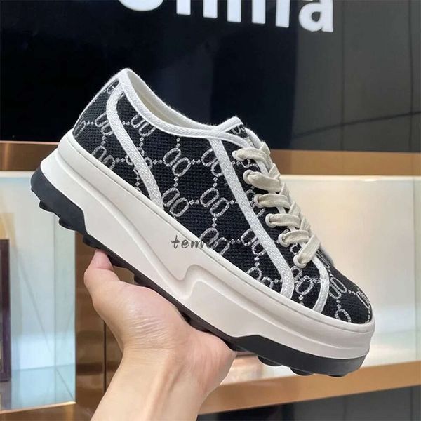 Designer Trims Fabric thick-soled Women Casual high top Letter High-quality Sneaker Italy 1977 Beige Ebony Canvas Tennis Shoes, 8_color
Designer Trims Fabric thick-soled Women Casual high top Letter High-quality Sneaker Italy 1977 Beige Ebony Canvas Tennis Shoes, 8_color